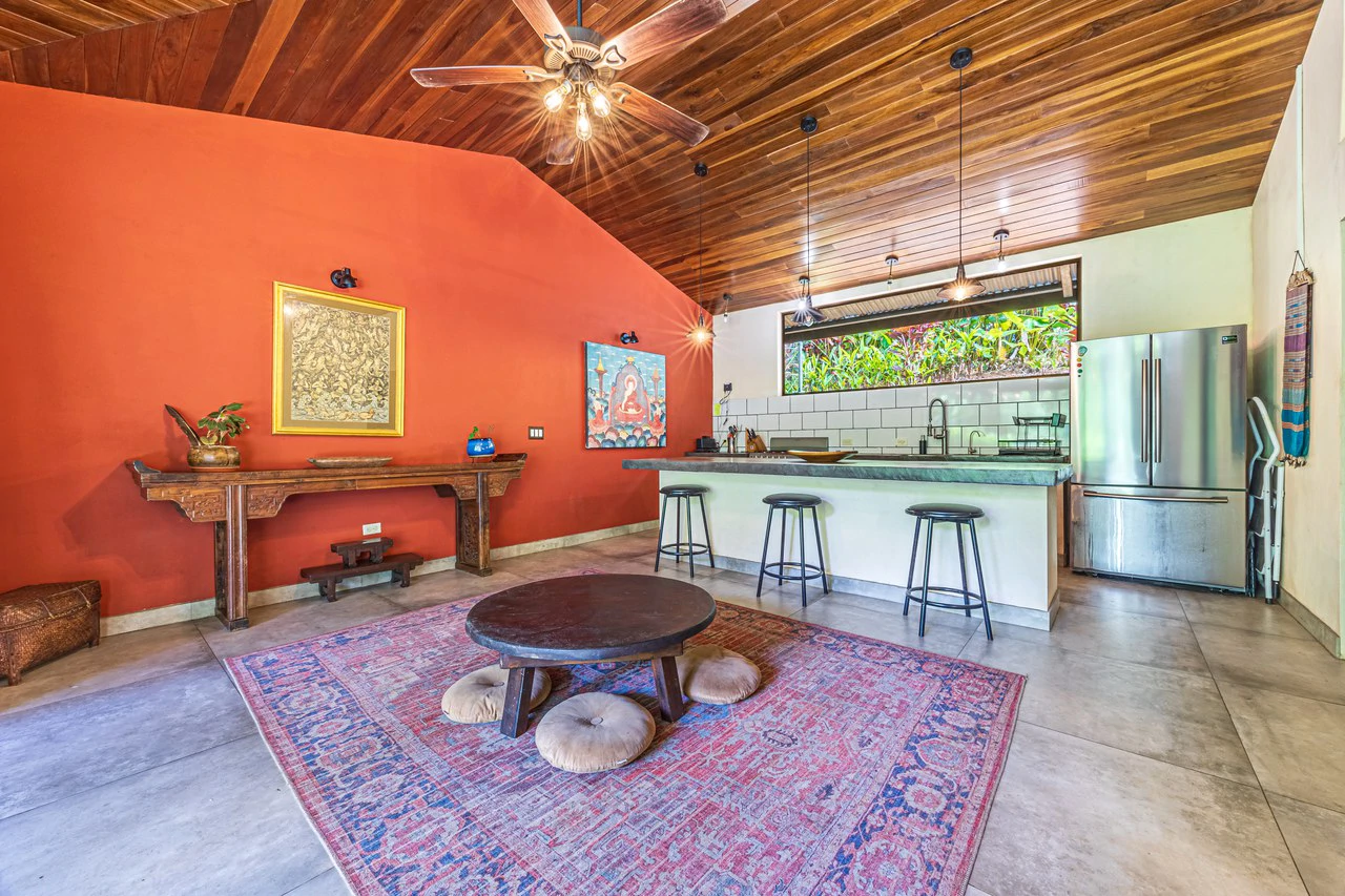 Tropical Hideaway – 7 Acres of Secluded Riverfront with a 3-Bedroom Home: Mountain House For Sale in Bahía Ballena - Gallery image 7
