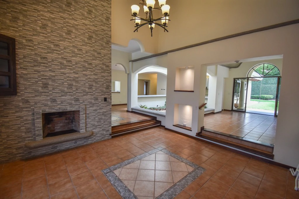 House For Sale in Pozos - Gallery image 11