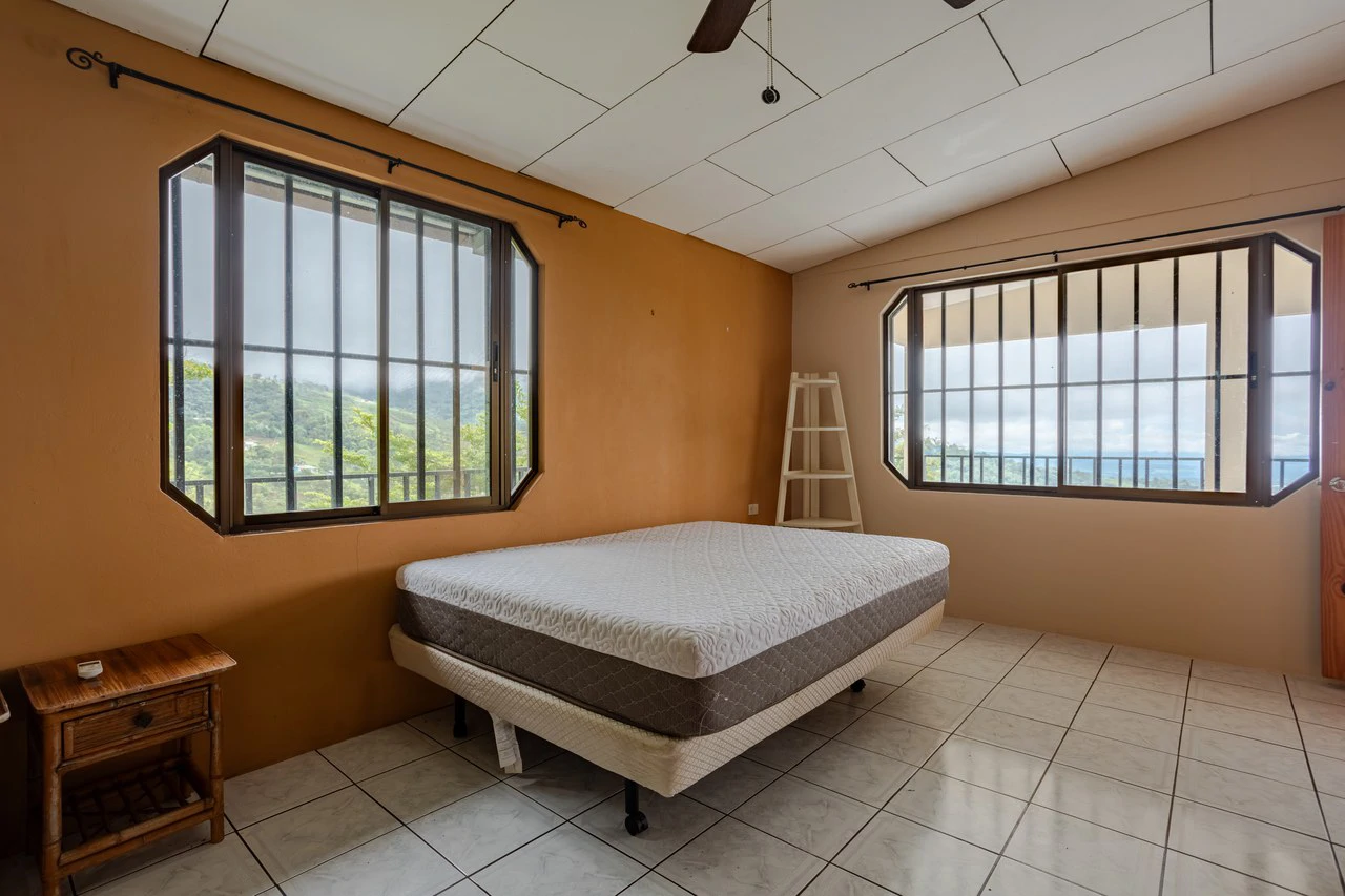 Expansive 27 Acre Farm with Residence in San Isidro del General - Gallery image 30