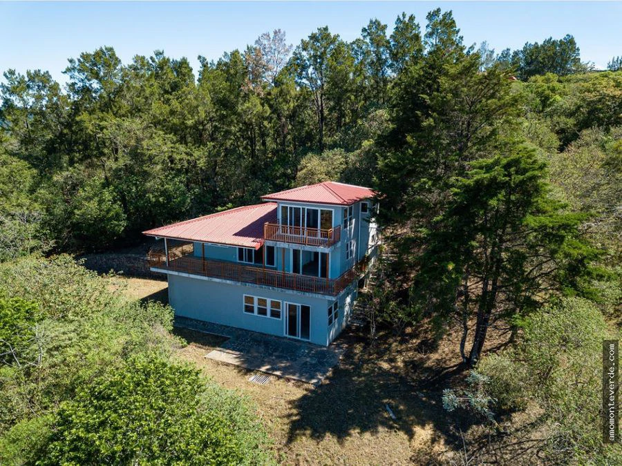 5-Acre Property with 2 Houses and Stunning Nicoya Gulf Views  CE0324: 5-Acre Monteverde Retreat with Two Homes and Stunning Gulf of Nicoya Views – Ideal for Eco-Projects or Private Living - Gallery image 2