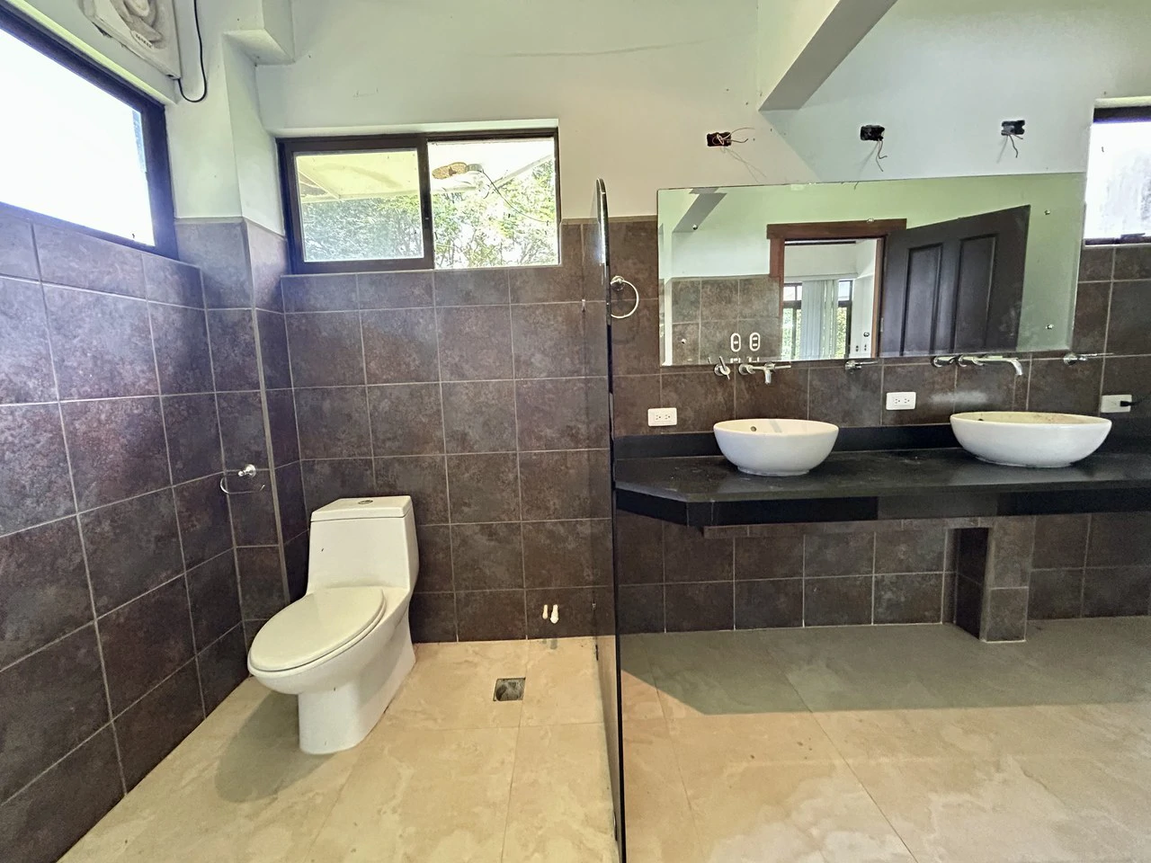 Fixer-Upper Home with an studio Office in Palmar Norte on a 7.58 Acres Property - Gallery image 40