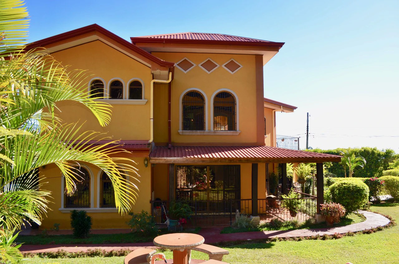 Countryside and Mountain House For Sale in San pablo - Gallery image 6