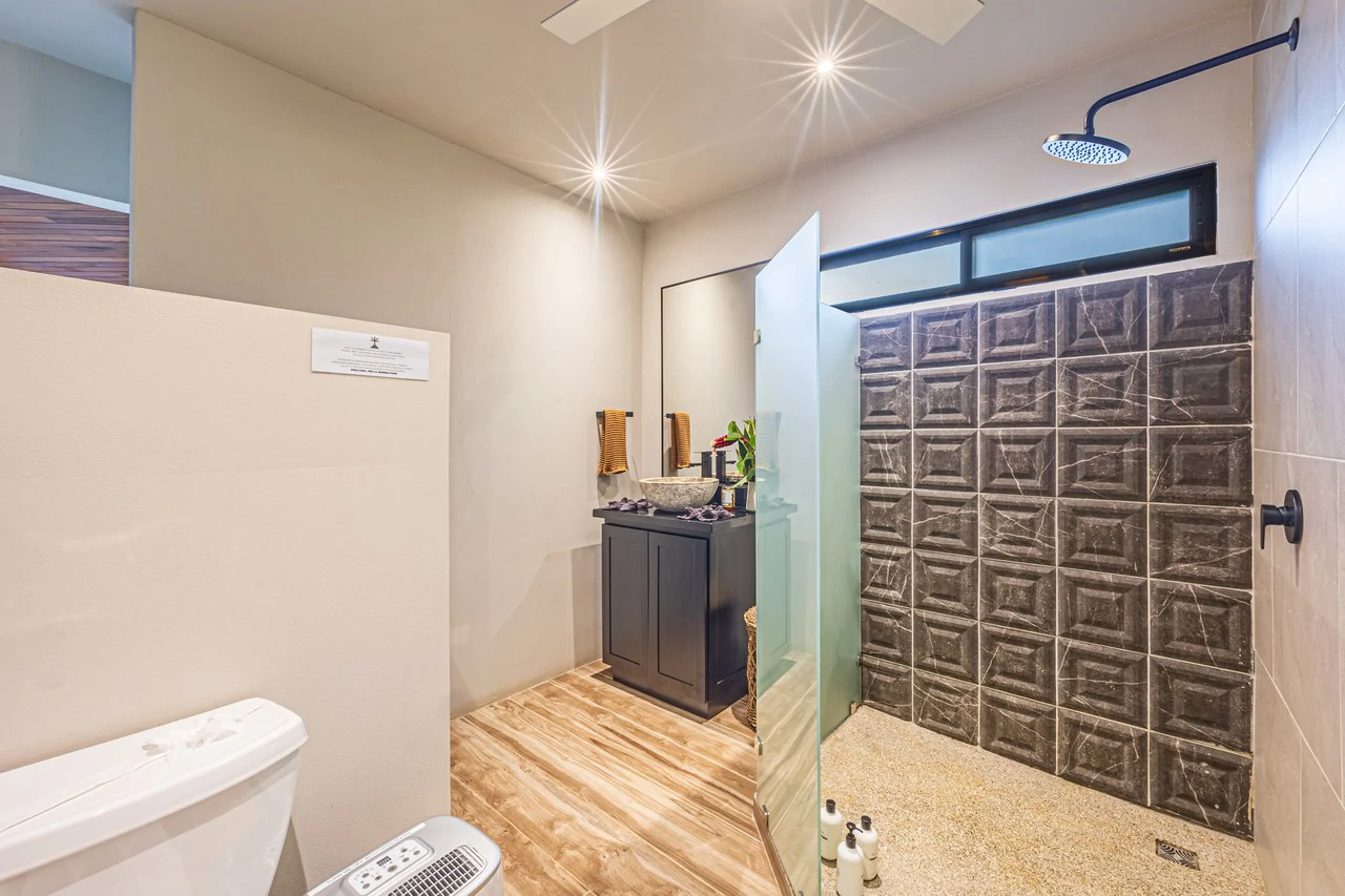 La Sombra Villas: Where Nature Meets Comfort in Tinamates! - Gallery image 16