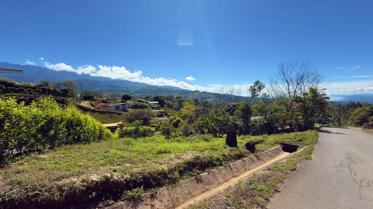Countryside Home Construction Site For Sale in Miravalles - Gallery image 10