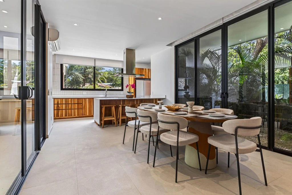 Casa Mareva: Brand-New Luxury Home Just Steps from the Beach in Playa Grande - photo 12