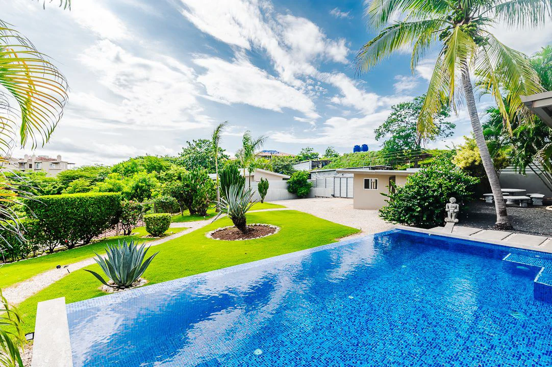 Casa Amani: Luxury Ocean-View Estate & Investment Opportunity in Tamarindo! - Gallery image 43