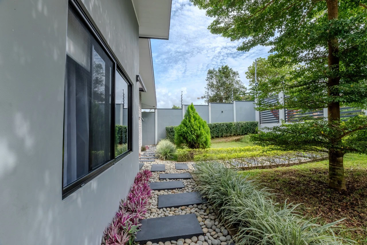 Modern Home in Pérez Zeledón | 3 bedroom, 2 bathroom - Gallery image 28
