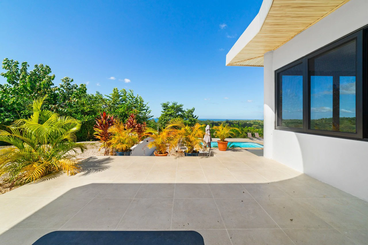 Casa Bella Vista: Brand New Hilltop Ocean View Home - Gallery image 31