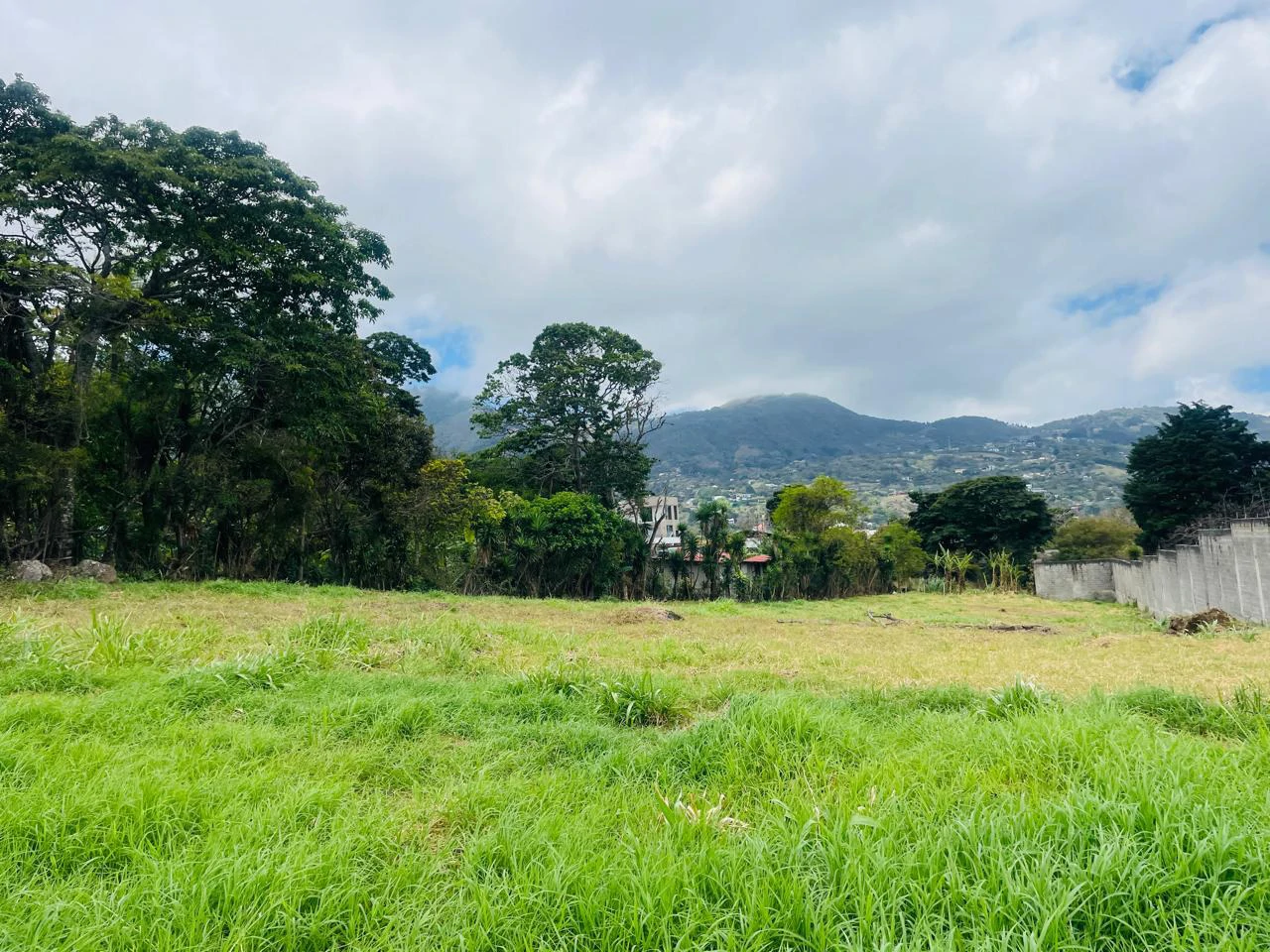 Lot for sale in Escazú for condominium development Costa Rica - Gallery image 2