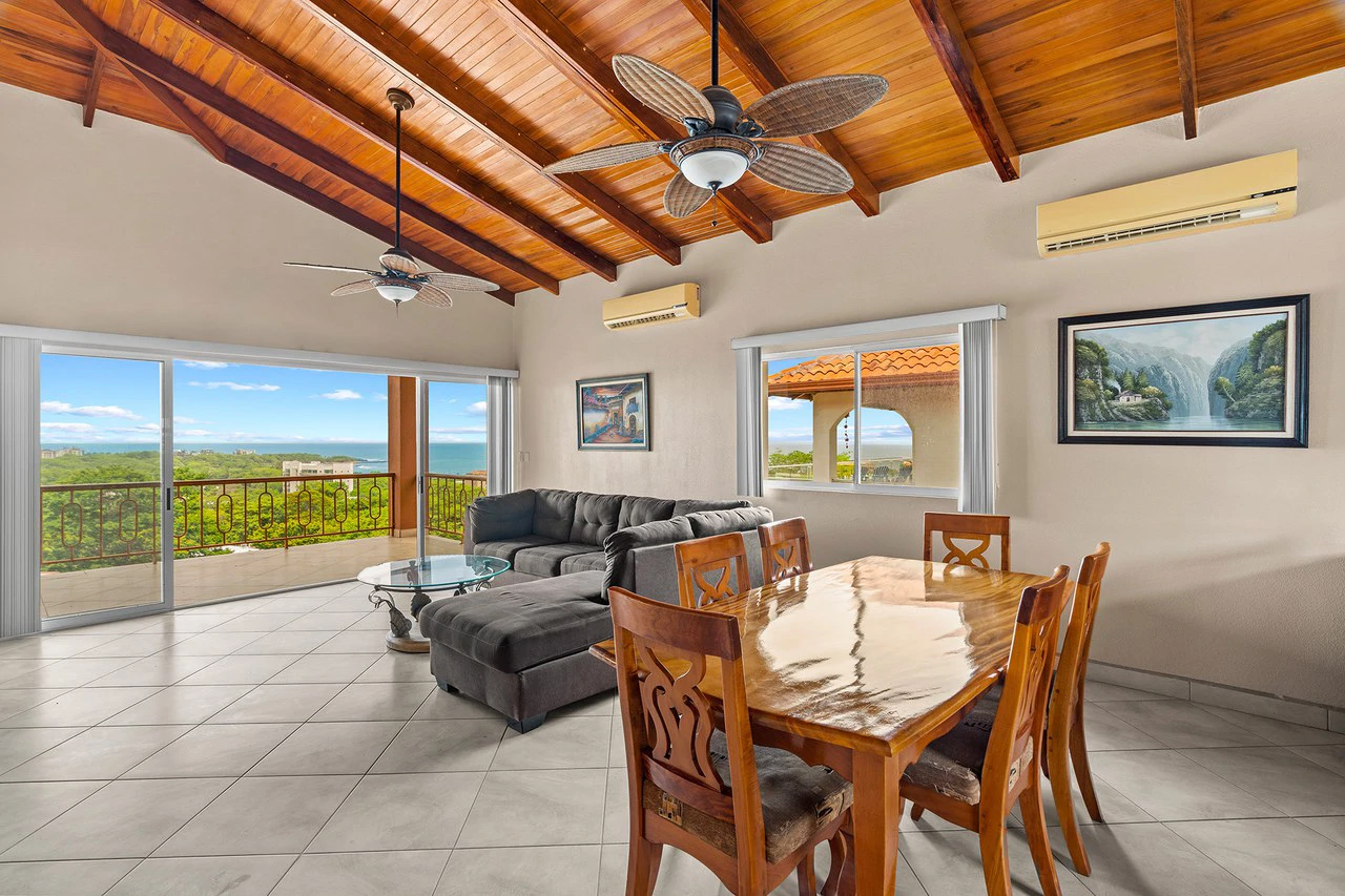 Casa Sunny: Ocean View Investment Opportunity in Tamarindo - Gallery image 8