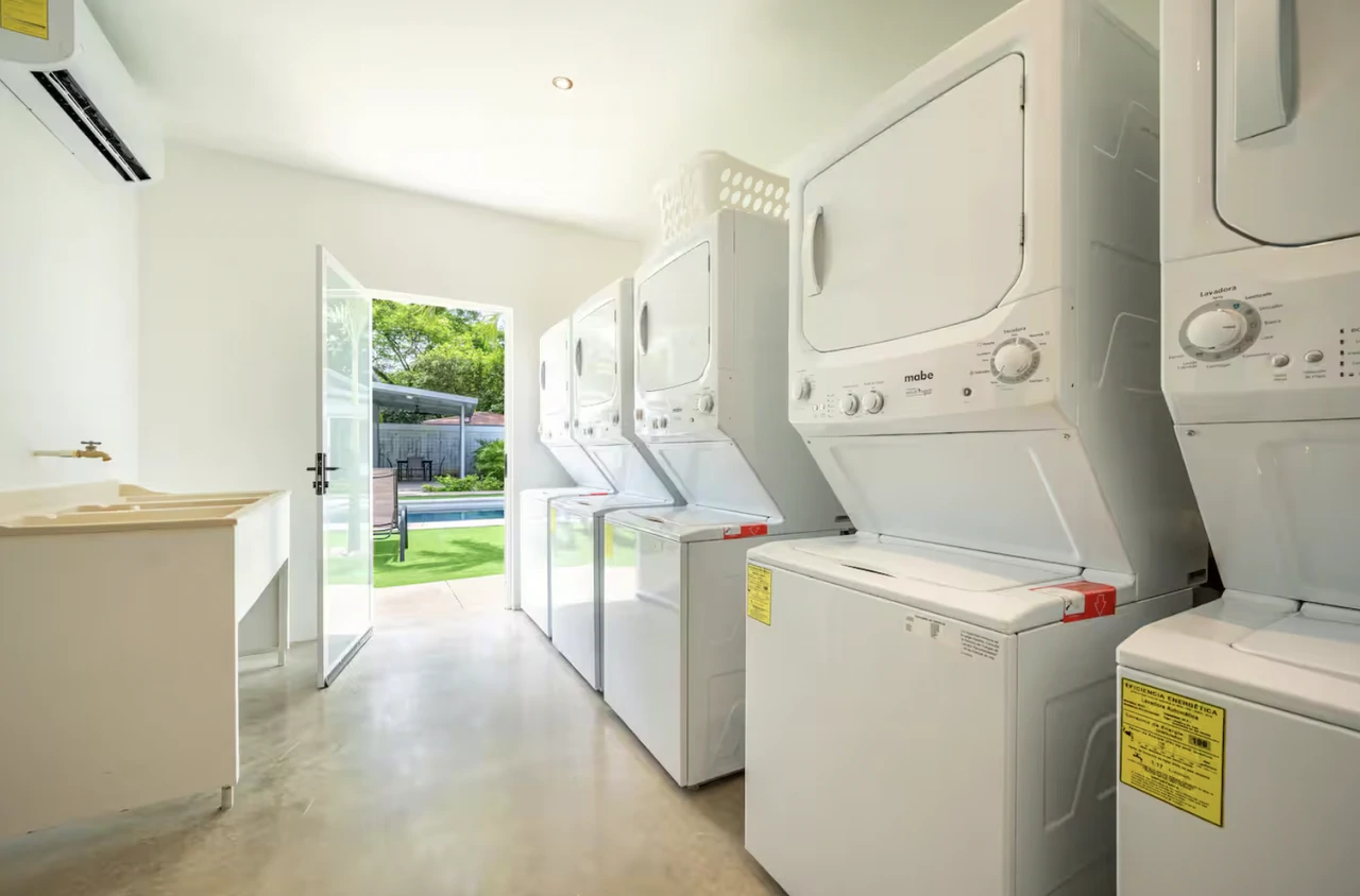 Jardin Escondido: Excellent Income! - Gallery image 20