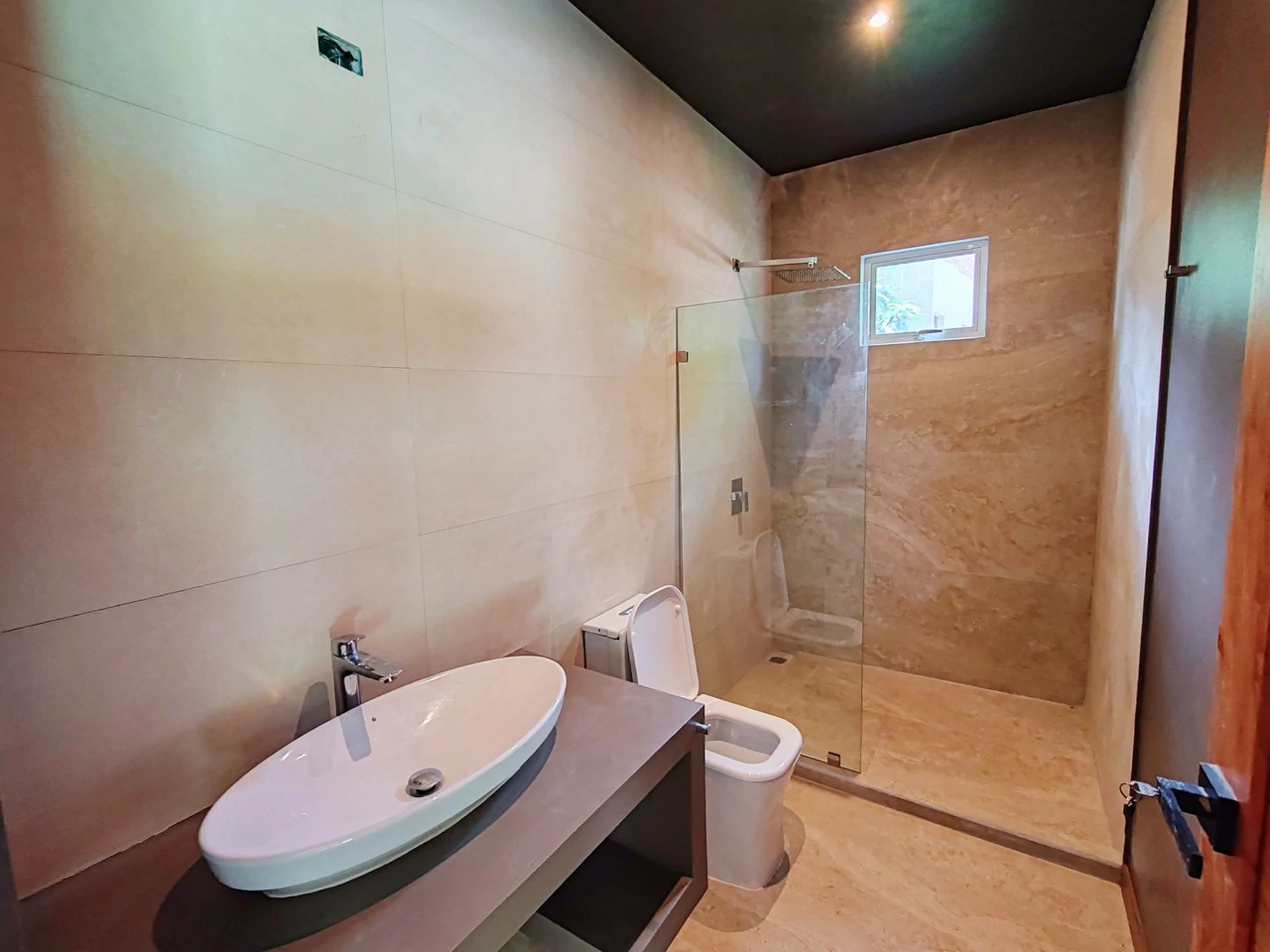 ID 4198: Modern New Villa with Pool in Puerto Viejo — Walk to Beach, Owner Financing Available - Gallery image 14