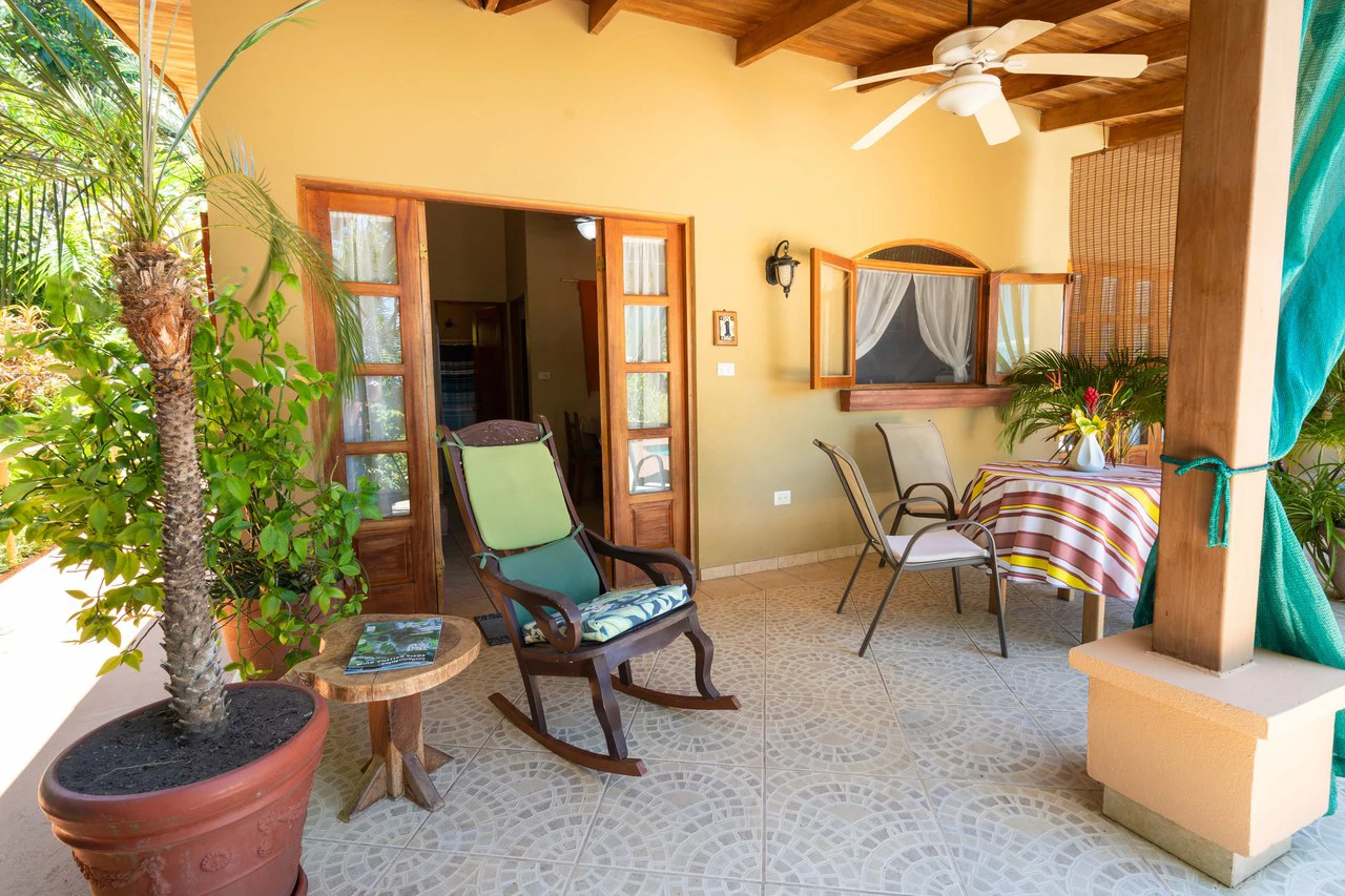 Commerical Property with 4 Ocean View Rental Units in Ojochal - Gallery image 8