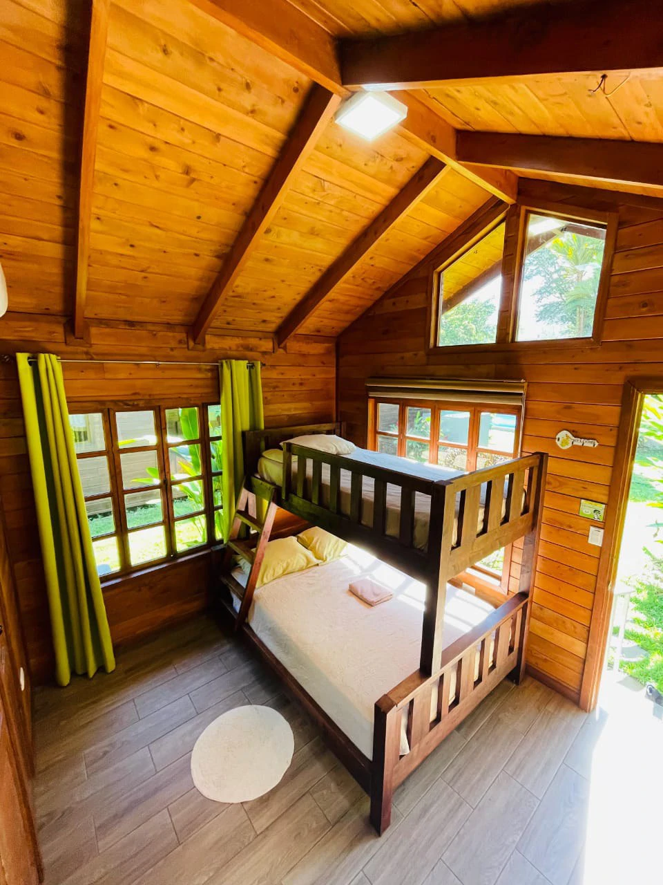 Cabin Rentals: Turnkey Investment Property - Gallery image 15