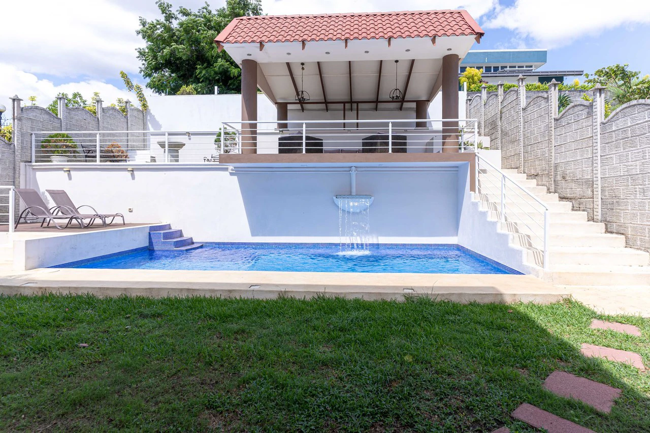 House For Sale in Puente de Piedra - Gallery image 3