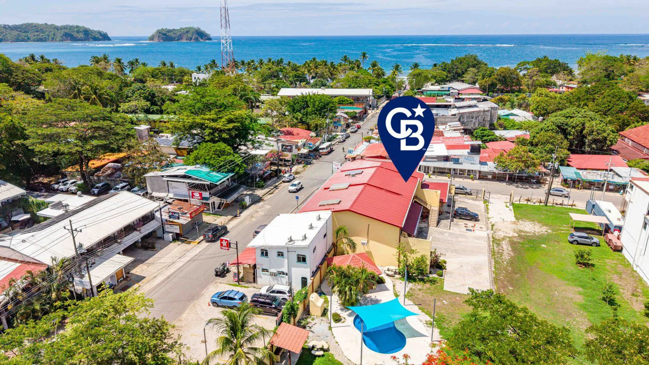 Condo Central: 3 Bedrooms Just Steps from the Beach