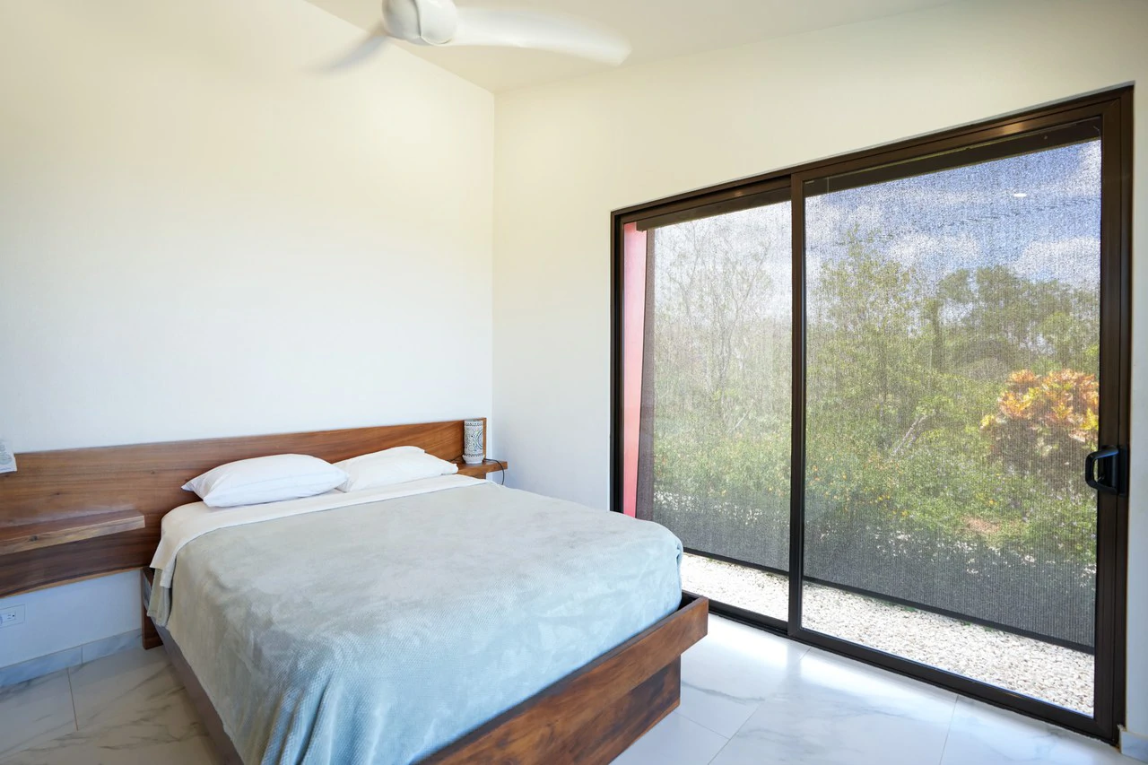casa pacific: Exclusive Listing | Modern Ocean View Living in carrillo - photo 13