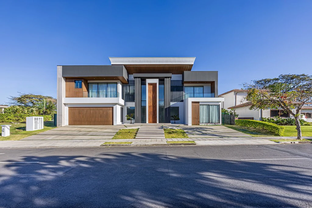 House For Sale in Pozos - Gallery image 3