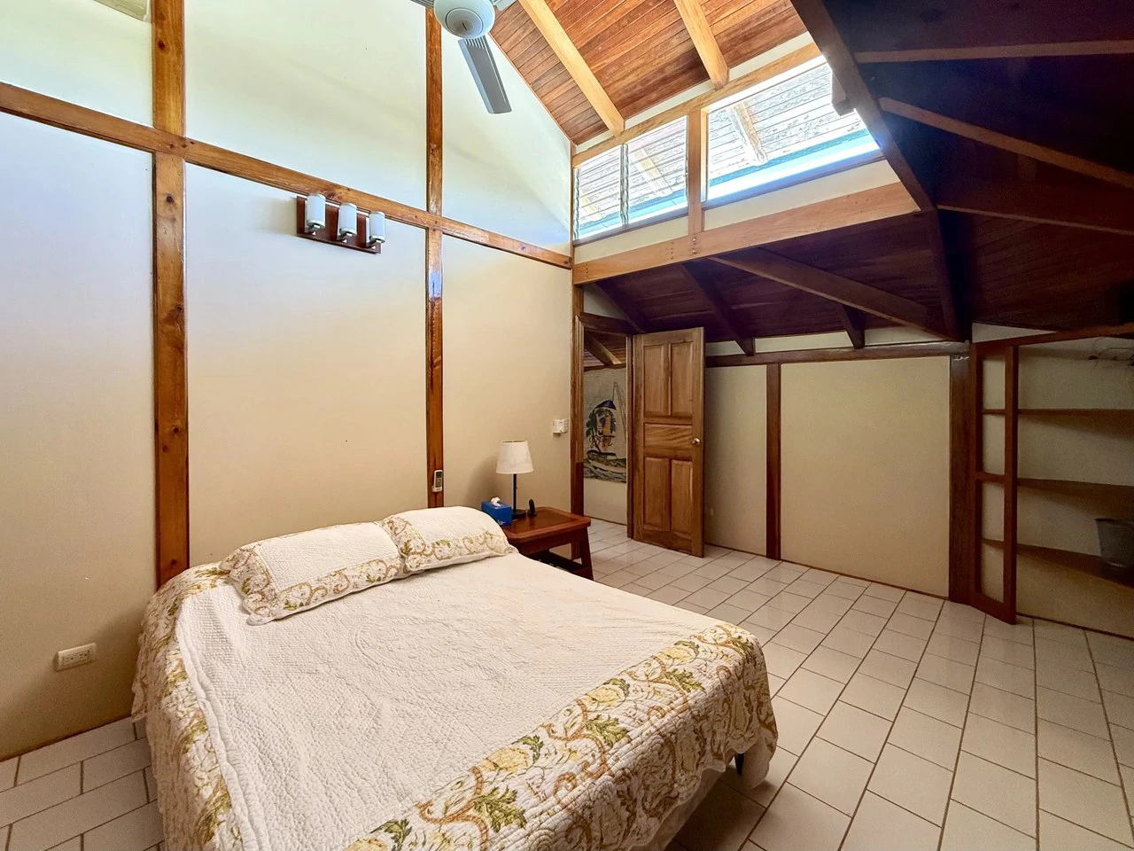 CASA DE LAPAS - OCEAN VIEW: Could you live at the Top of a Mountain in Costa Rica?  Because.... now you can!  Billion dollar views for only $1 Million USD. - Gallery image 37