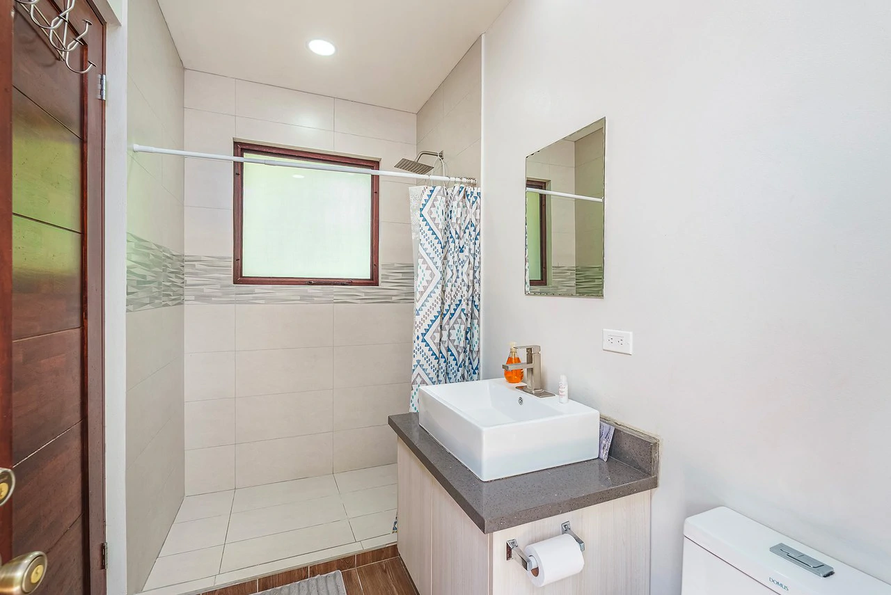 Casa Tuga: 4BR Ocean View Home with Pool, Steps from the Beach - photo 20
