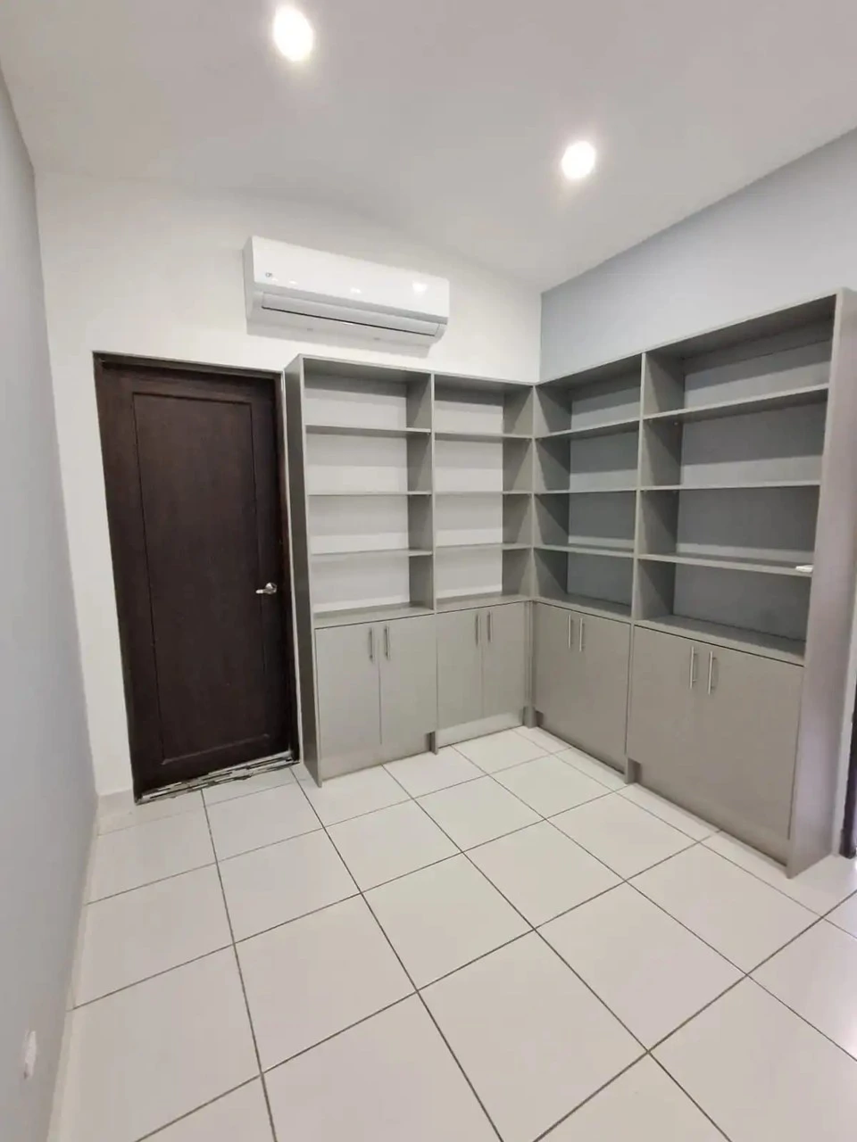 House For Sale in Liberia - Gallery image 8