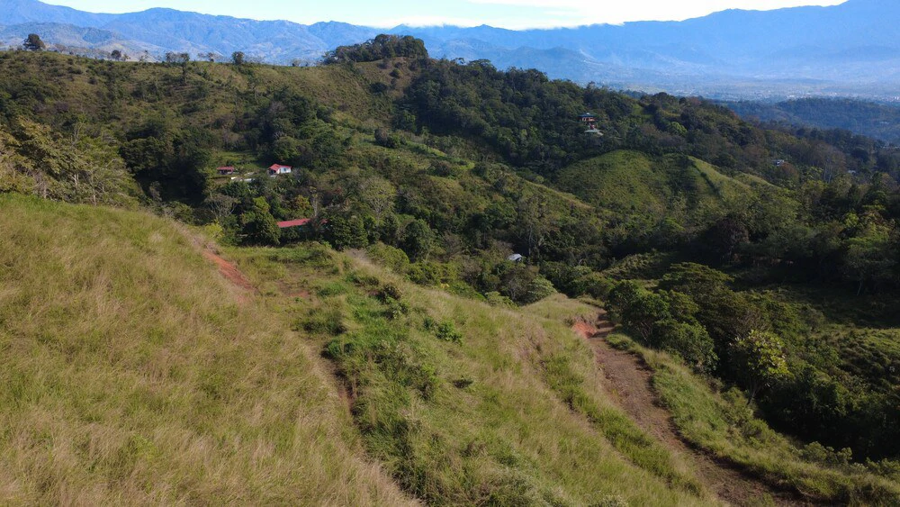 Countryside Home Construction Site For Sale in La Guaria - Gallery image 2