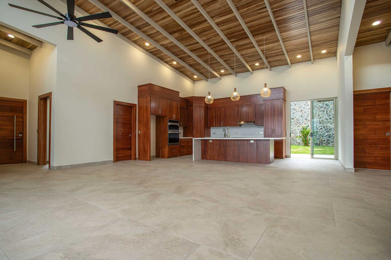 New Contemporary Home with Infinity Pool for Sale in Atenas, Costa Rica - photo 14