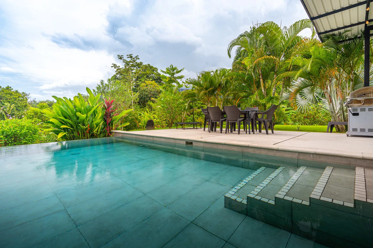 Outstanding Garden Treasure in Ojochal, Modern 4 bedroom on 1 acre - Gallery image 21