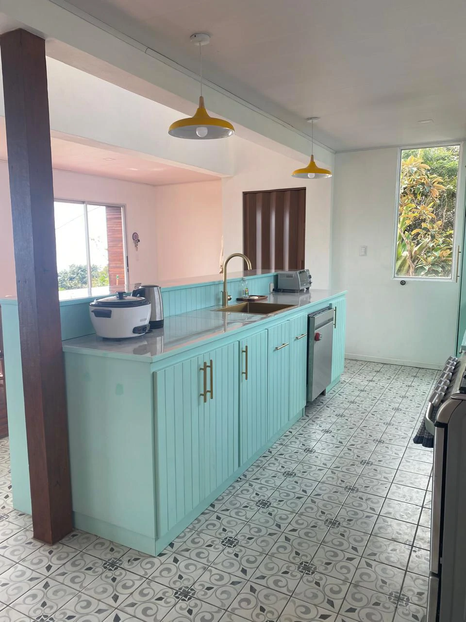 Ecofriendly container home, top views of La Lindora Monteverde LN0525: Elevated Eco-Luxury: Off-Grid Container Home with Panoramic Forest Views in Monteverde, La Lindora. - Gallery image 18