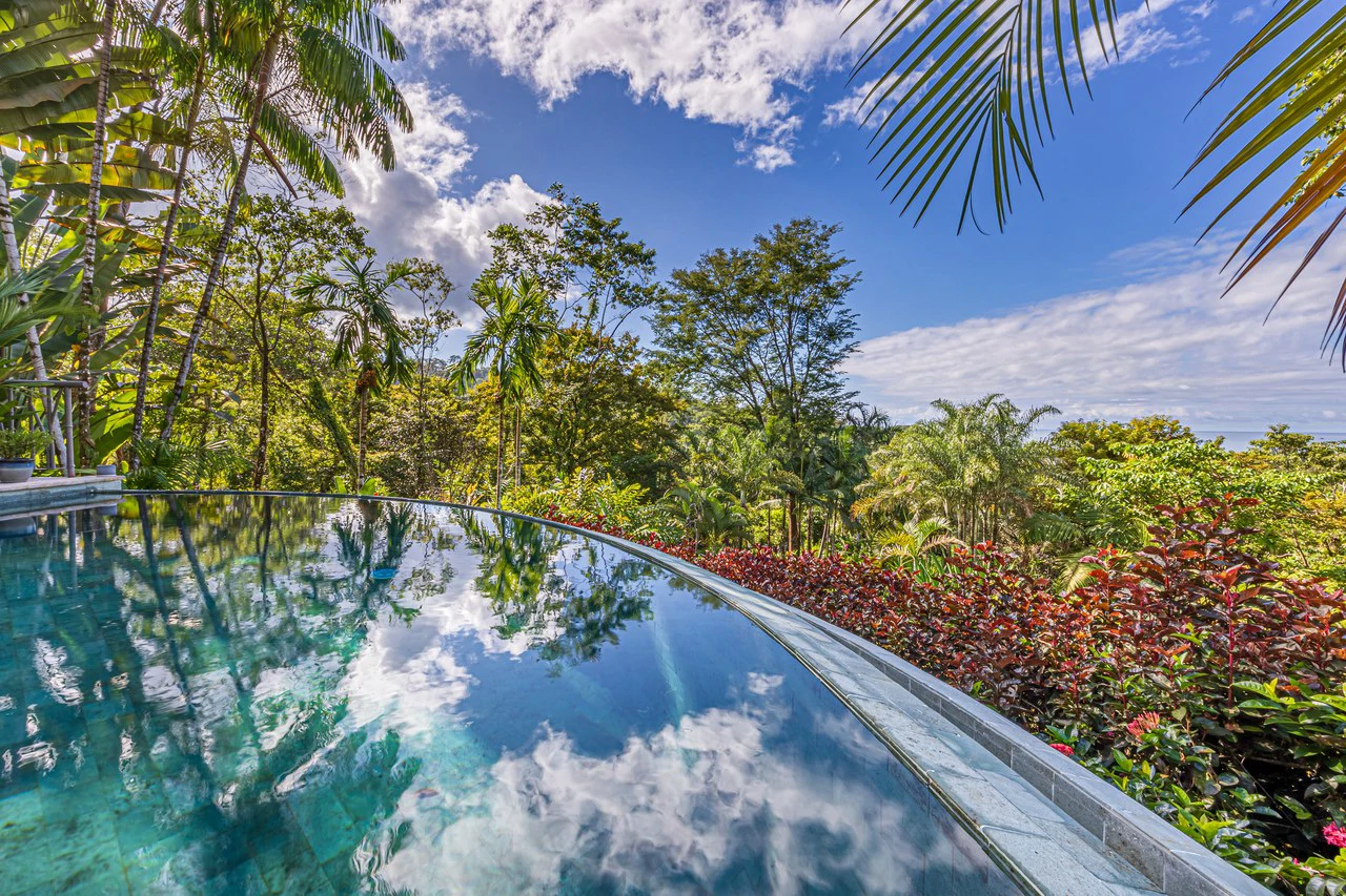 Luxurious Coastal Retreat with Ocean Views in Uvita, Costa Rica - Gallery image 31