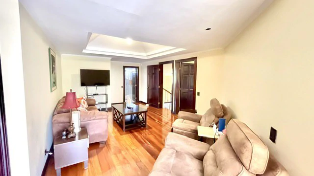 Casa Pinares: Rare 0.30-Acre Sprawling Garden Estate in Pinares, Curridabat | 1,241 m² Lot with Mature Trees, Protected Forest Views & 5,380 Sq. Ft. Build - photo 26