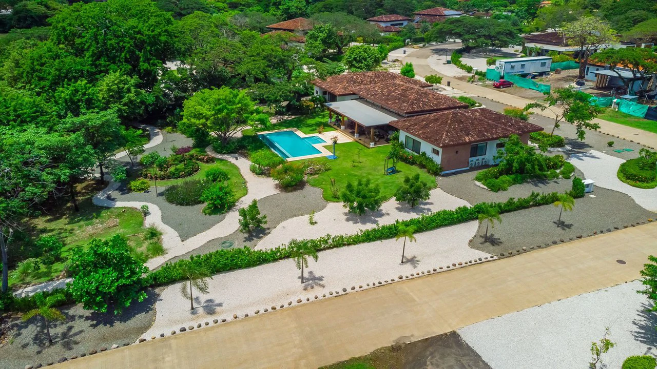 Luxury house for sale in Guanacaste - Gallery image 32