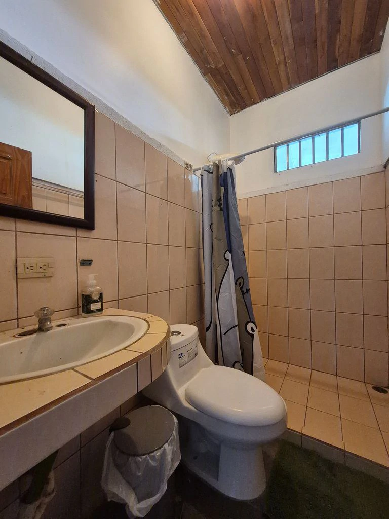 Casa Veranera:  Unique Renovated 3-Bedroom Home with Indoor Pool & Flexible Layout – 10 Minutes from Sámara - Gallery image 10