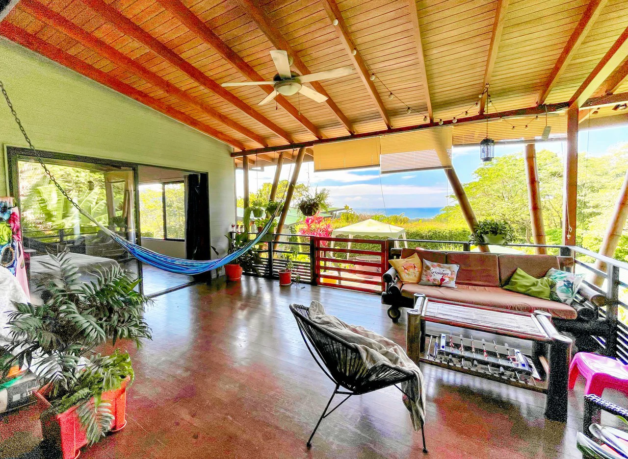 2.24 ACRES – 7 Bedrooms Ocean View Boutique Hotel With Two Pools, 5 Minutes to Uvita, Multiple Rental Options!! - Gallery image 37