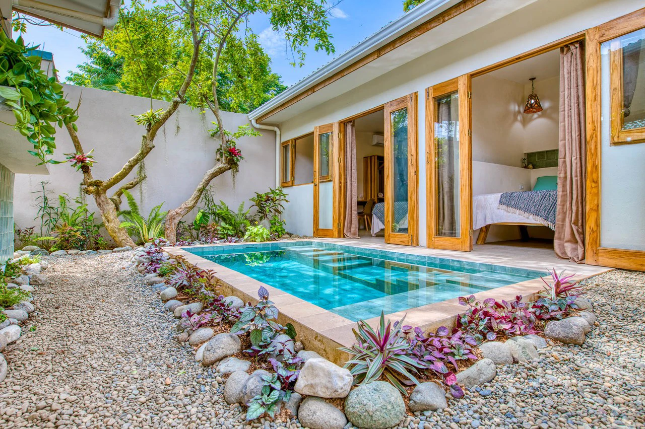 Modern Villa Design With Incredible Income History - Gallery image 2