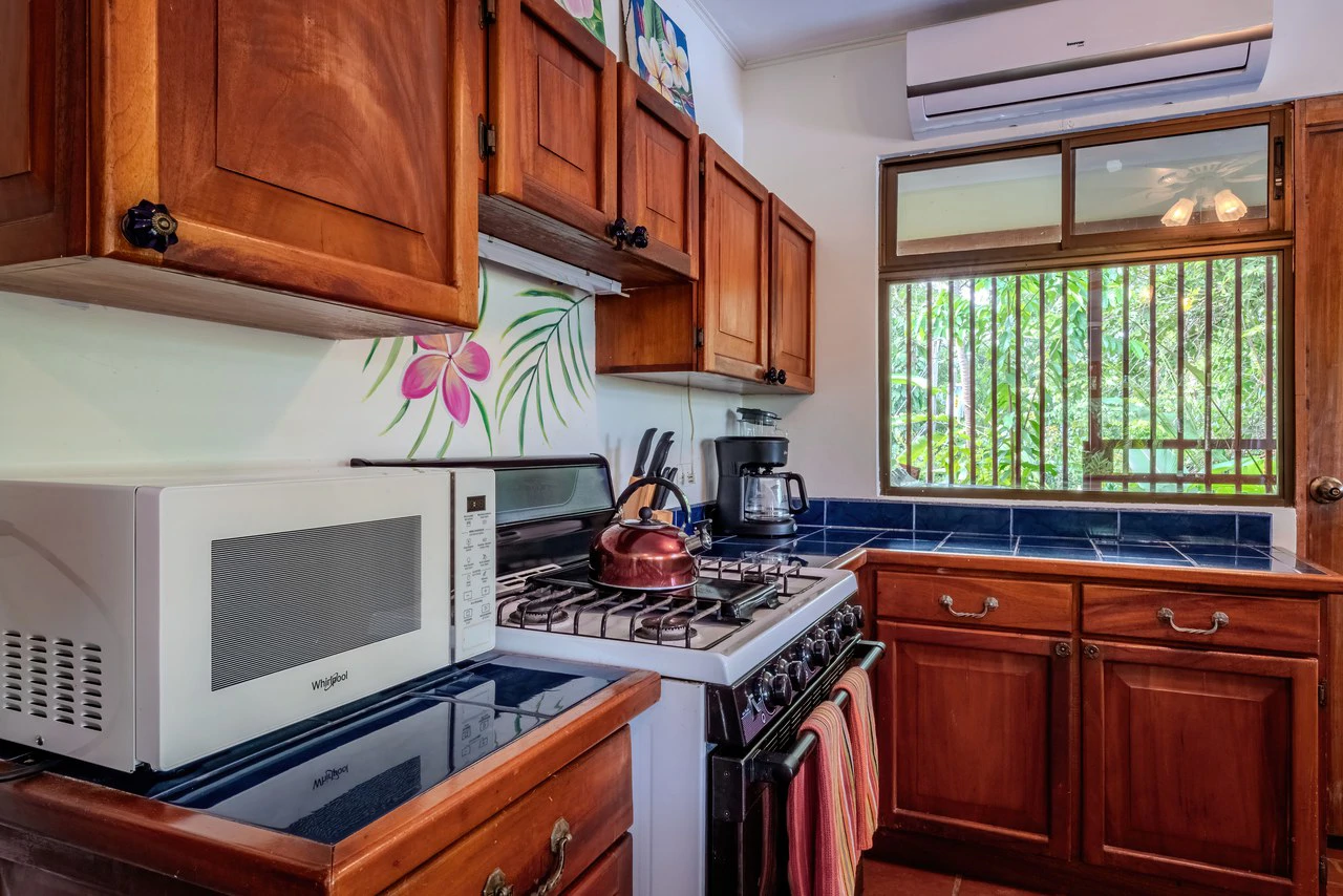 Rare Opportunity: Two Ocean View Homes in Exclusive Marina Vista, Escaleras - Gallery image 33