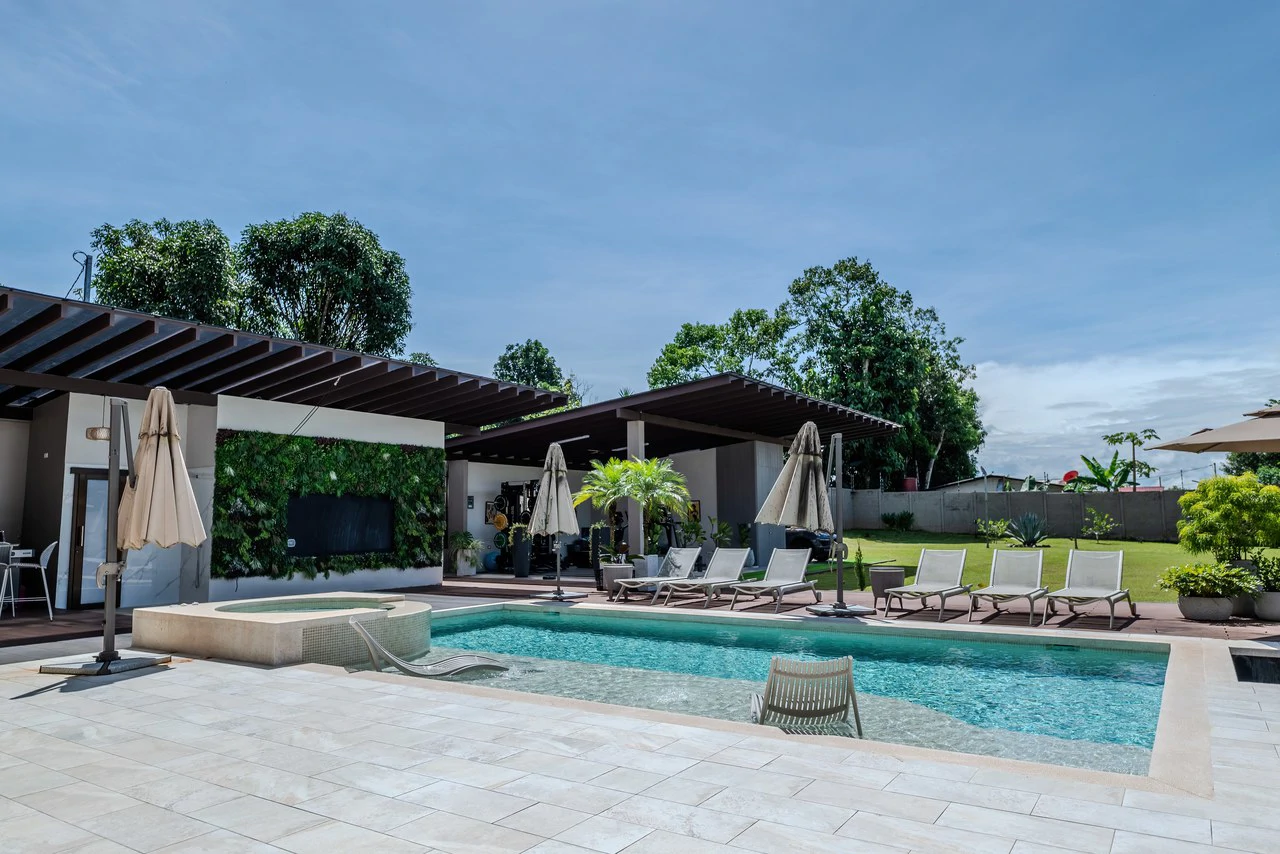 Luxury Home with Pool, Bar Area & Resort-Level Amenities | 6 br, 4.5 ba in Perez Zeledon - Gallery image 39