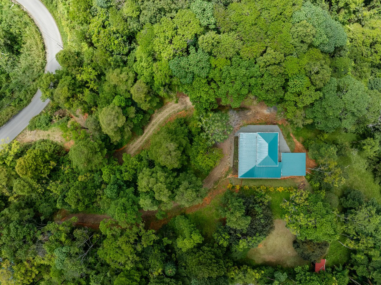 Home with Additional Building Areas and Creek on 3.5 Acres - Gallery image 57
