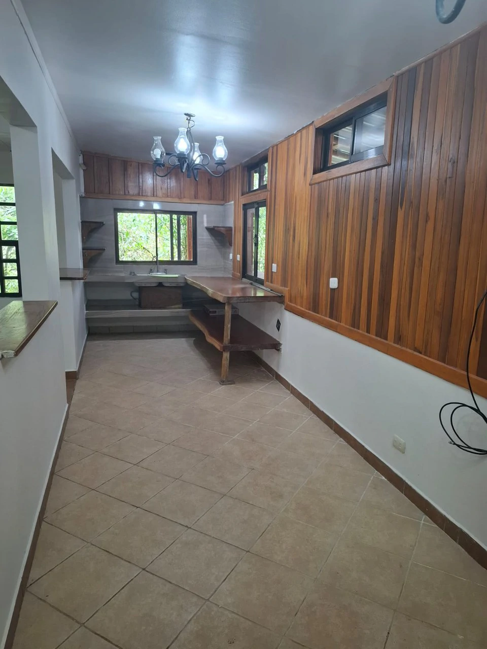 Beautiful Property,  Home/Apt. With Character and Room for More - Gallery image 8