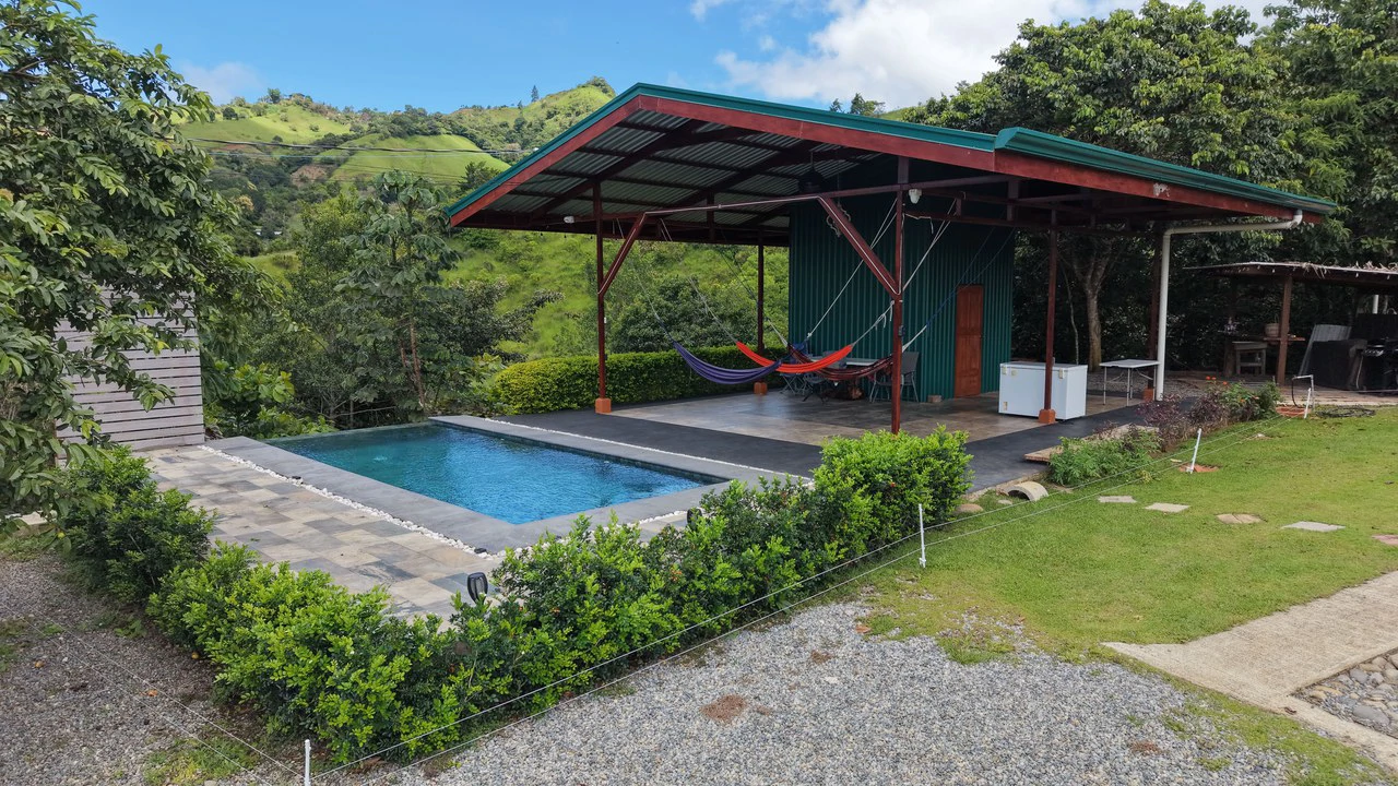 Mountain House For Sale in San Isidro del General - photo 5