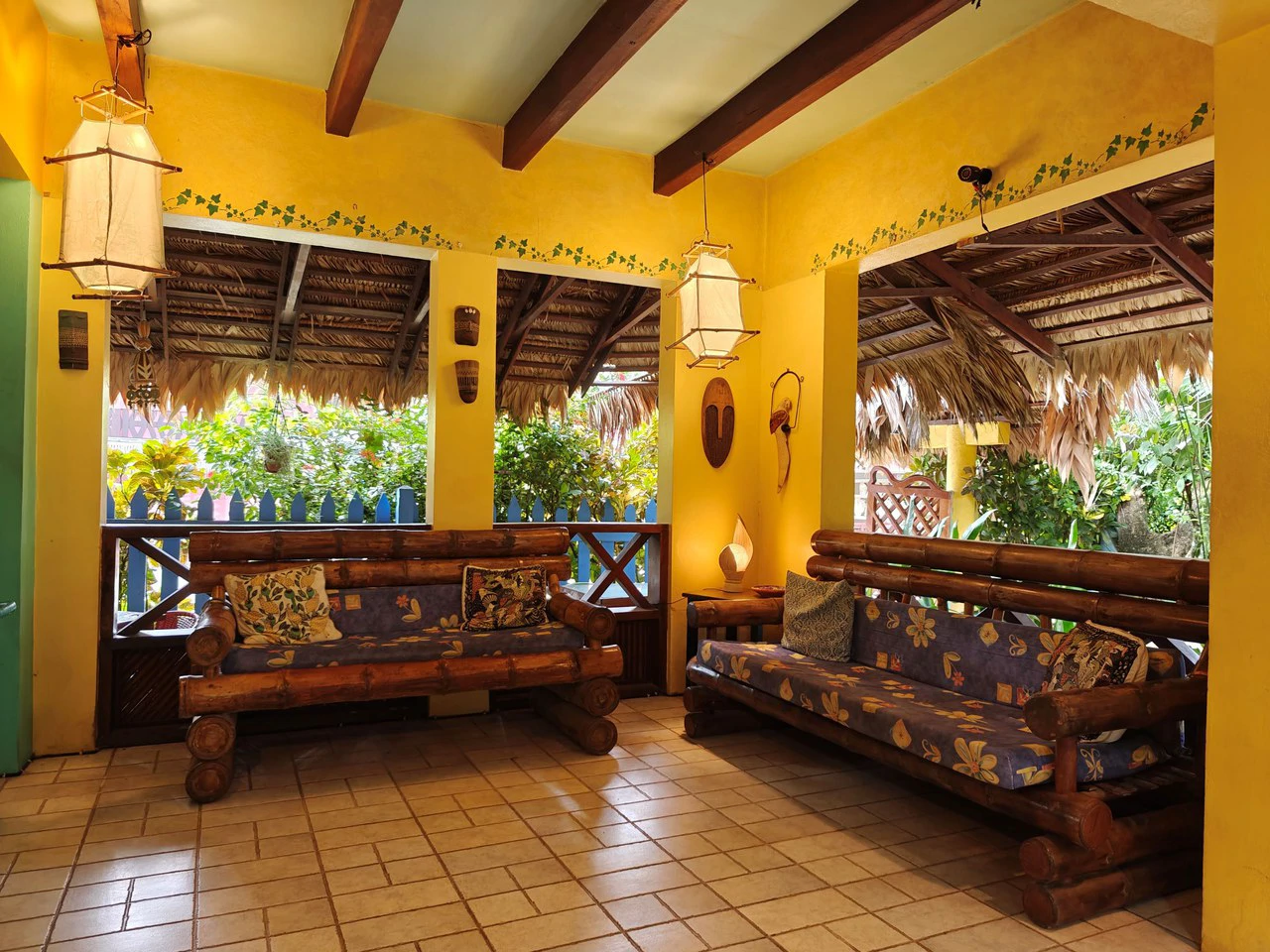 Established Caribbean Hotel: in the Heart of Puerto Viejo’s Vibrant Downtown Tourist Hub - Gallery image 4