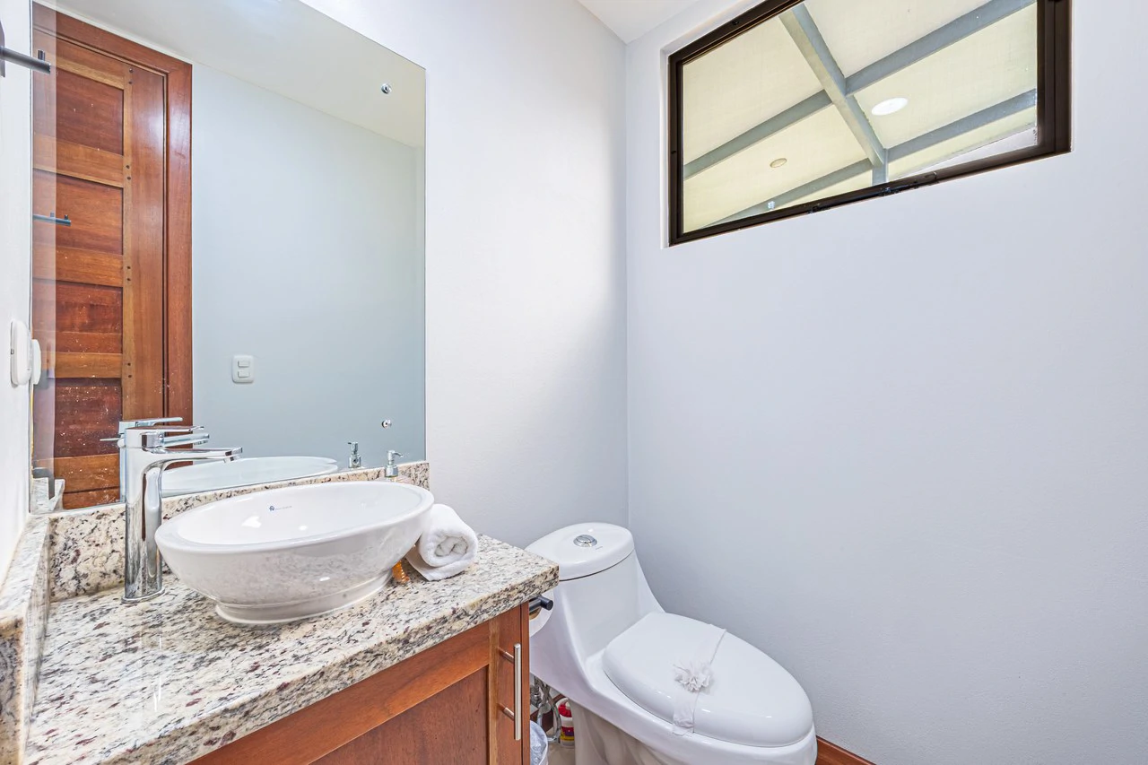 Uvita Home in Jardines del Sol with Private Pool and Dual Suites: Near the Coast House For Sale in Uvita - Gallery image 13