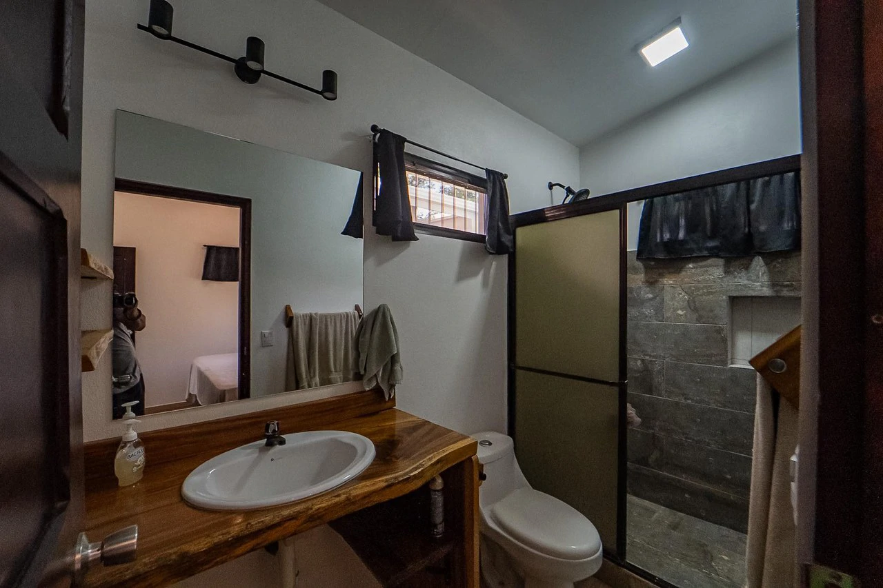 Casa León: Charming 3BR Home w Pool in Town - photo 9