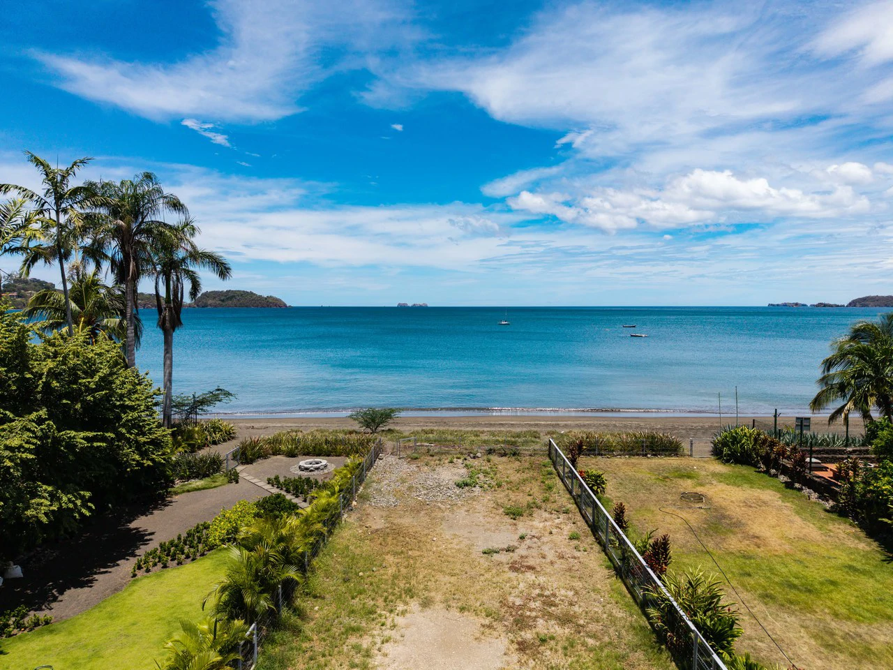 Titled Beachfront Lot: Expansive Pacific Views in Playa Potrero, Guanacaste, Costa Rica - photo 7