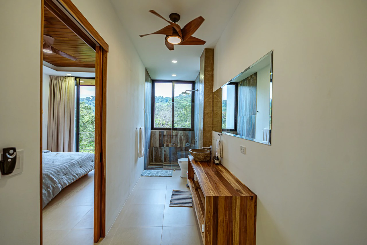 Casa Las Brisas Stunning Whale’s Tail Ocean View Home in Uvita - Gallery image 66