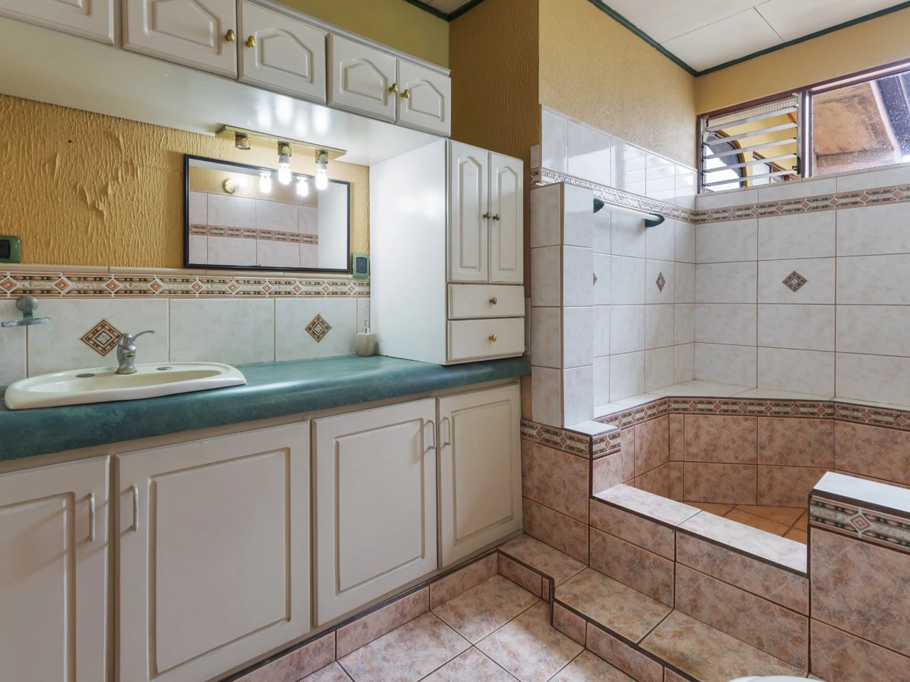 House for Sale in Residencial La Lilliana - Gallery image 12