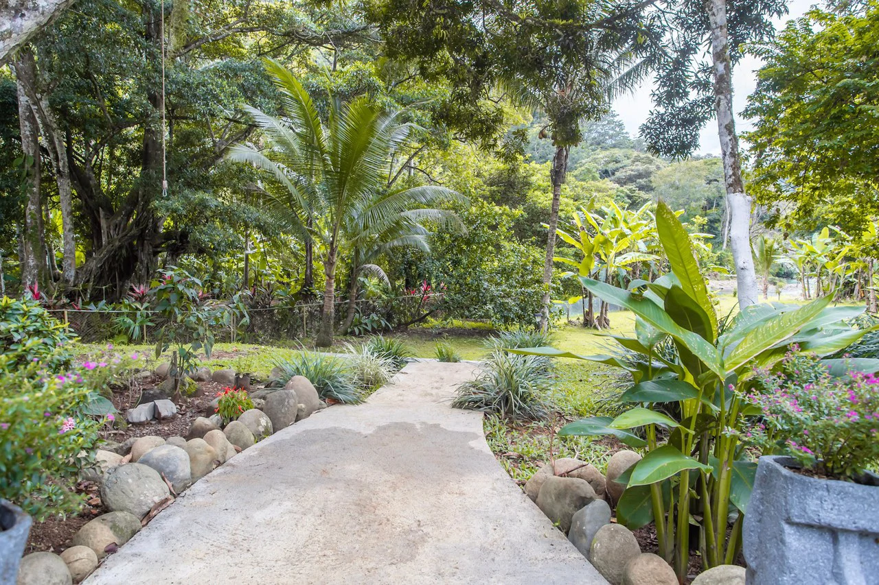 0.81 ACRES – Turn-Key Riverside Business & 3 Bedroom Home Near Dominical!!!: Near the Coast and Riverfront Hotel/Resort/Hostel For Sale in Dominical - Gallery image 59