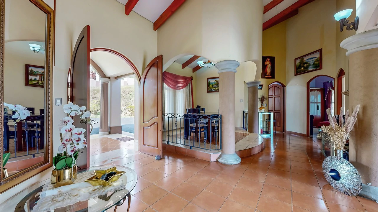 Spacious 5-Bedroom Colonial Home with 4 Bathrooms | La Bonita, Rivas - Gallery image 23