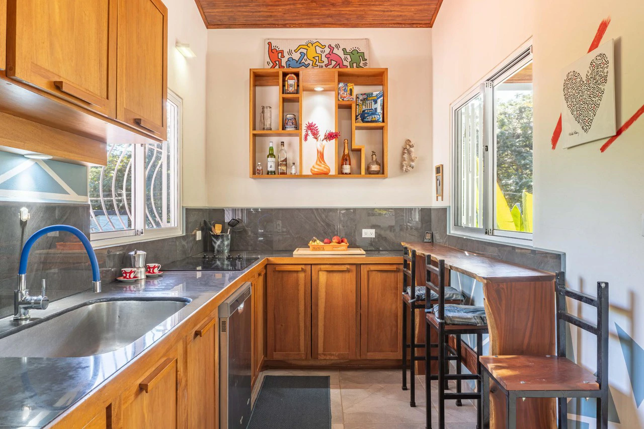 Casa Ceiba: Turnkey Investment Walking Distance to Beach - Gallery image 15