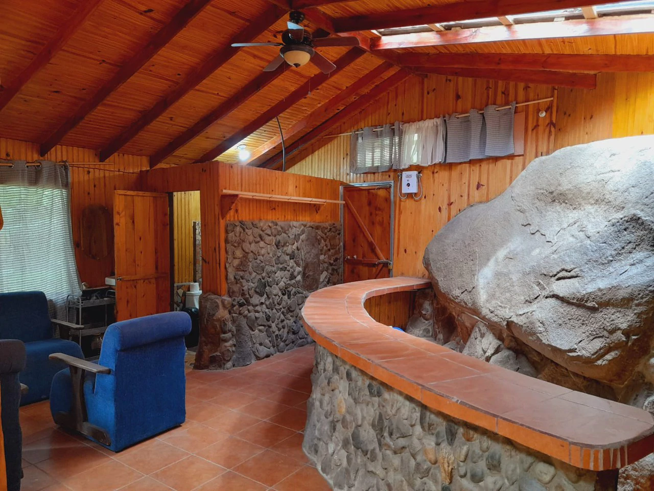 Mountain Retreat with River Views in San Gerardo de Rivas - Gallery image 5